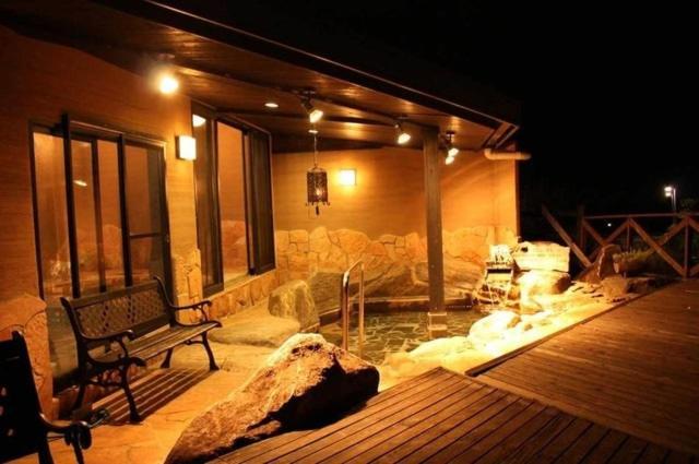 Hotel Iyashinosato สึชิอุระ ภายนอก รูปภาพ